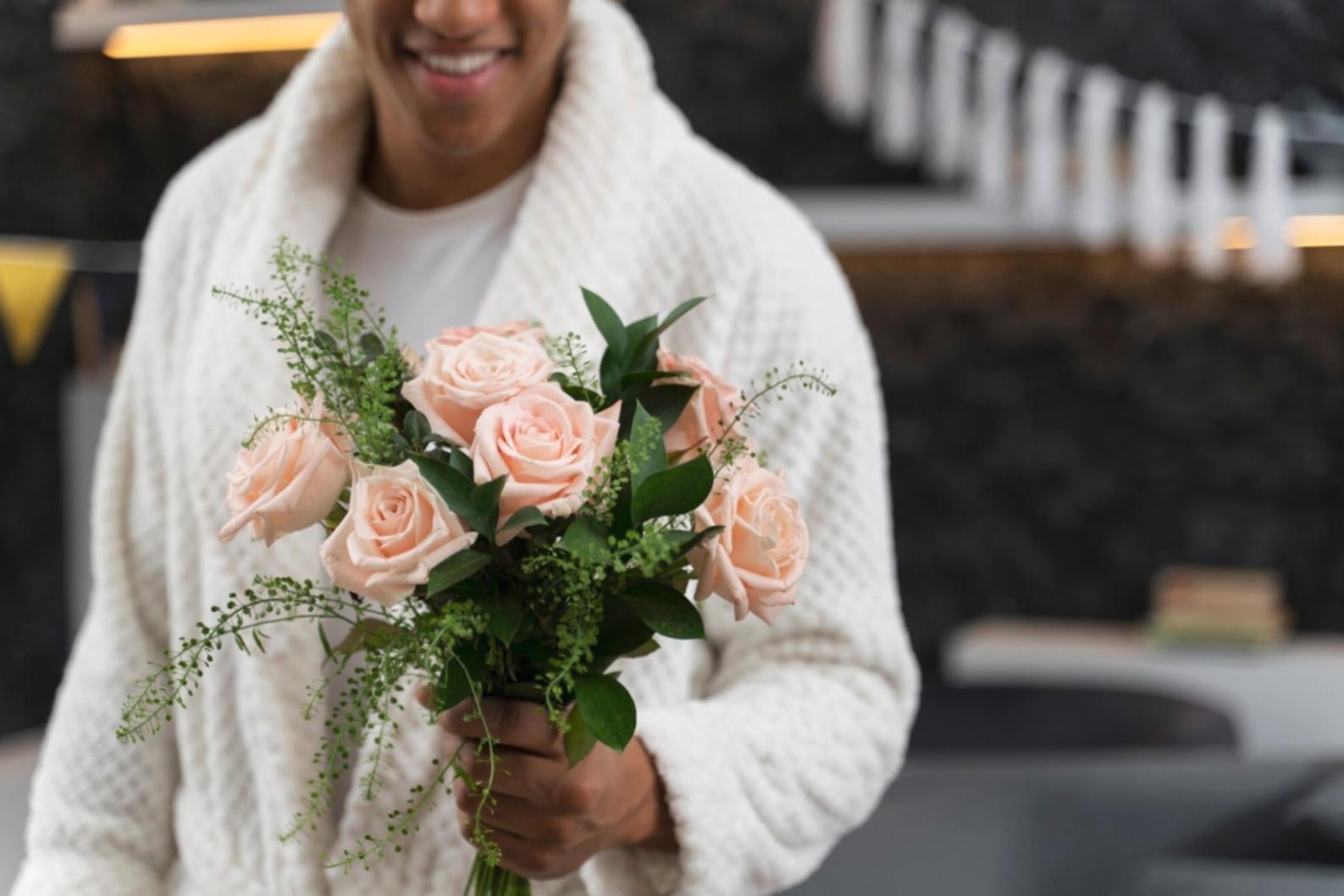 Proses kreatif tim Mrotonex dalam studio